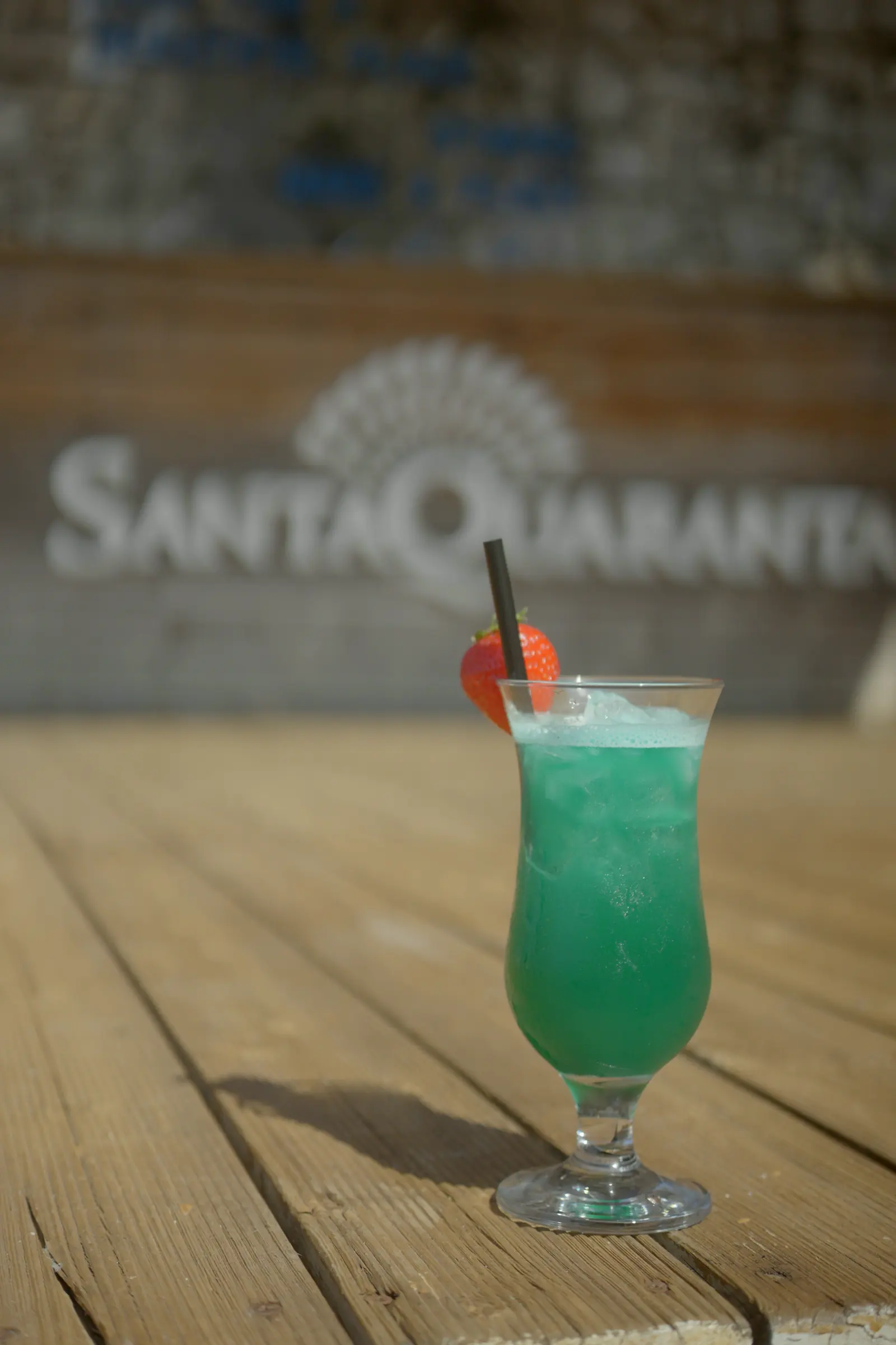 Angekommen: Cocktail direkt an der Strandpromenade