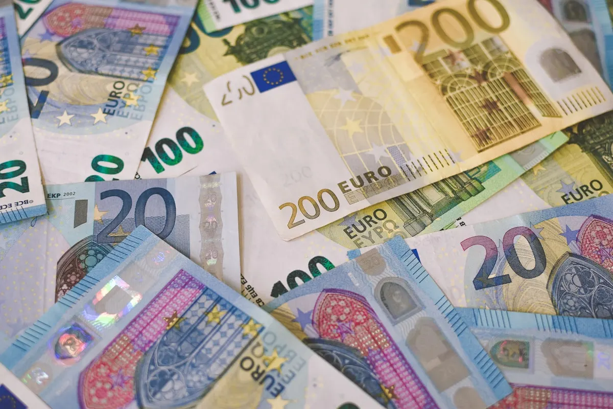 Albanien Geld Abheben